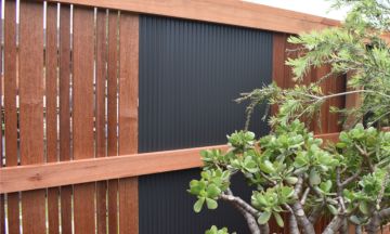 FENCING Awards 2021 Finalist - The Merbau and Miniscreen Design Solution by Northern Rivers Fencing